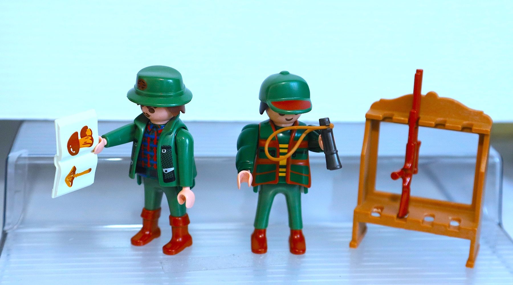 Playmobil Giocattoli: DIVERSE PLAYMOBIL SPIELFIGUREN – Usato da Ipsach venduto da Merlux