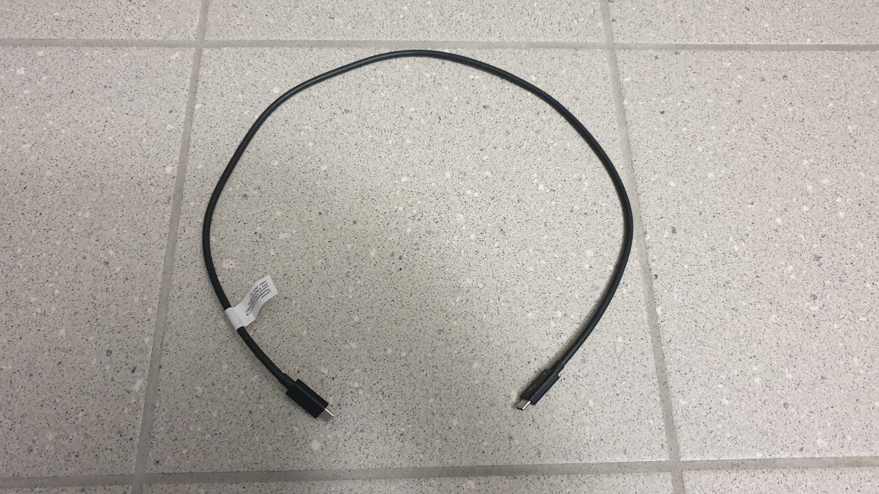Cavi: USB-C auf USB-C Kabel (73cm, schwarz) – Usato da Stäfa venduto da Supertramp73