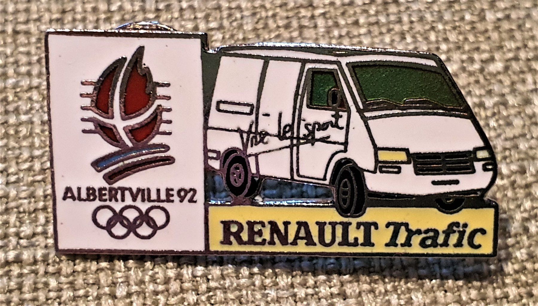 Placchette & Badge: L828 - Pin Olympia Albertville 1992 Renault Trafic – Usato da Reinach BL venduto da Boston-Verkauf