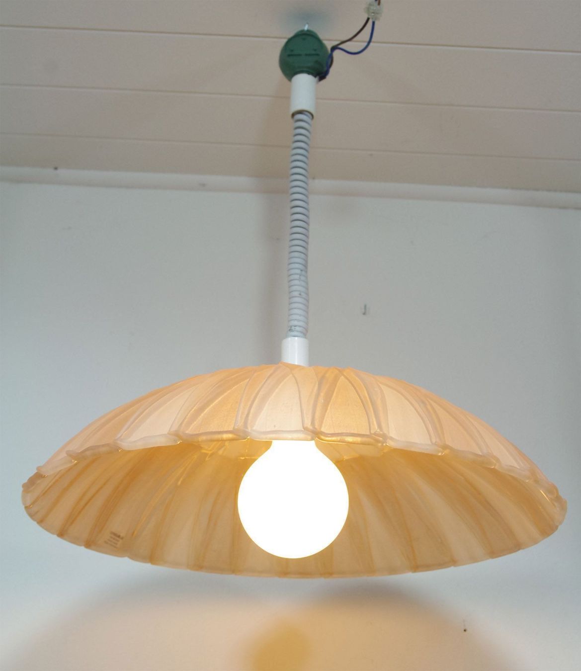 Kronleuchter & Deckenlampen: originelle Vintage Zug-Pendelleuchte – Gebraucht aus Meggen von Brockitare 3