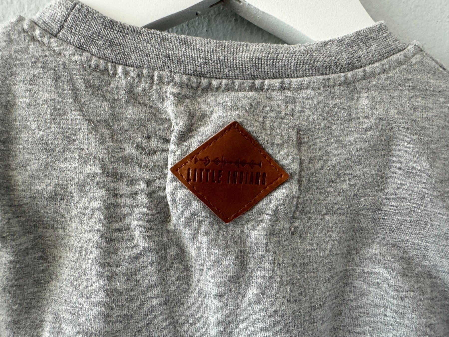 Maglioni & Felpe: Little Indians 12 - 18 m pullover – Usato da Neuchâtel venduto da _Easy_to_Find_ 3