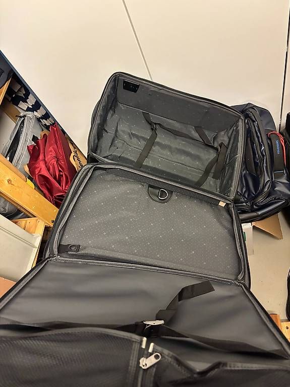 Valises de voyage: Samsonite Carry On Koffer – D'occasion à Meilen par larakuppel 3