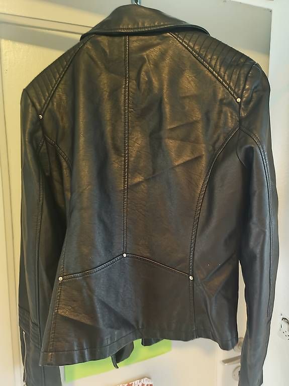 Vestes: Lederjacke  – Neuf avec emballage d'origine à Bern par leo019 1