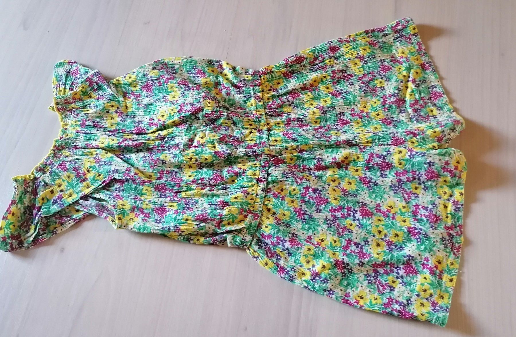 Tute: short combinaison, jumpsuit, ensemble, short,combinaison – Usato da Montcherand venduto da petiteoune75 3