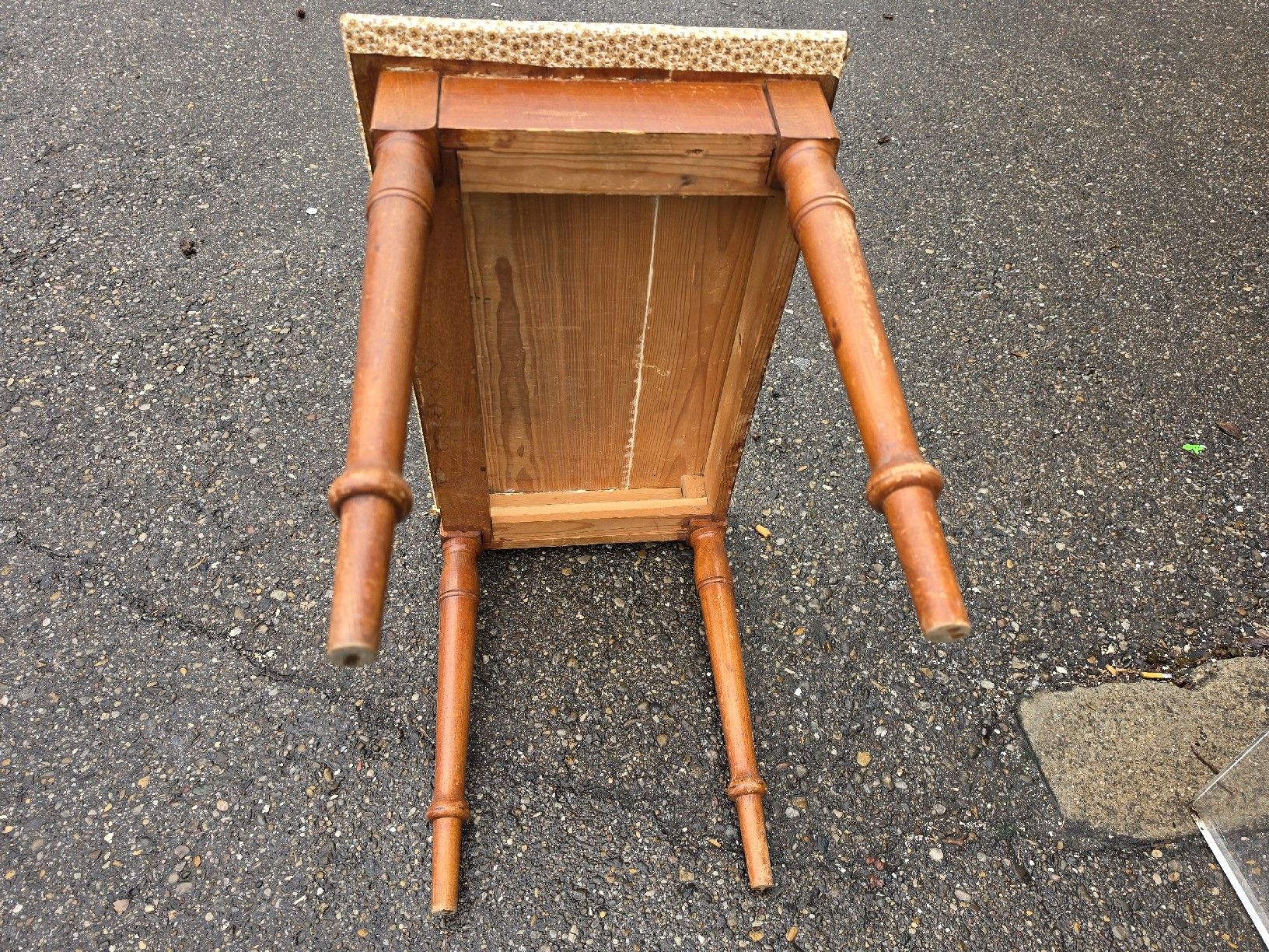 Tavoli: Antiker Tisch mit Musterplatte, Shabby Chic restorieren. – Usato da Mettlen venduto da elios0888 6