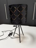 Kleine schwarze Lampe mit Samteffekt