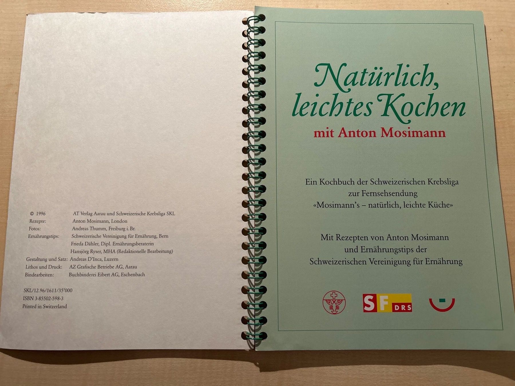 Libri: Natürlich leichtes Kochen mit Anton Mosimann – Usato da Aarau venduto da R-O-G-E-R 1