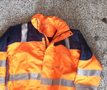 Veste de sécurité haute visibilité - Taille L - État neuf