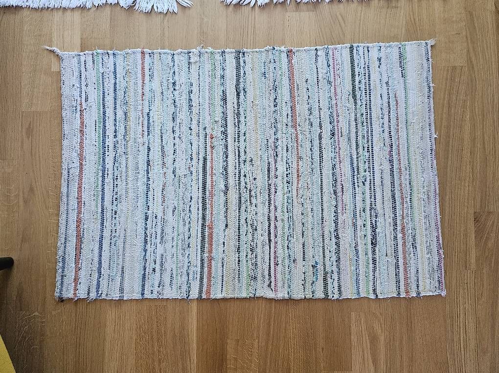 Tappeti: Diverse Teppiche – Usato da Emmenbrücke venduto da Bluberli