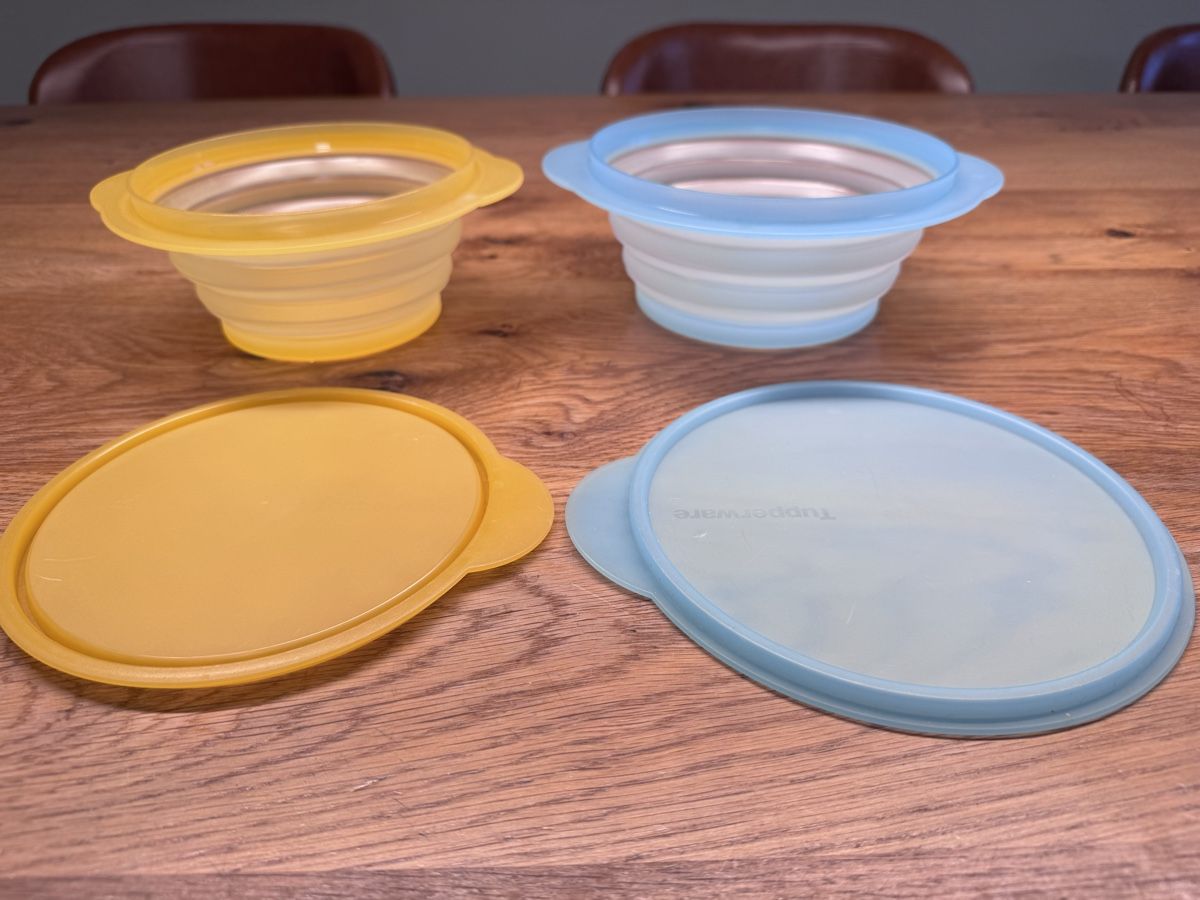 Tupperware Contenitori & Simili: Tupperware faltbare Boxen 950ml und 700ml – Usato da Niederbüren venduto da Oetschli 4