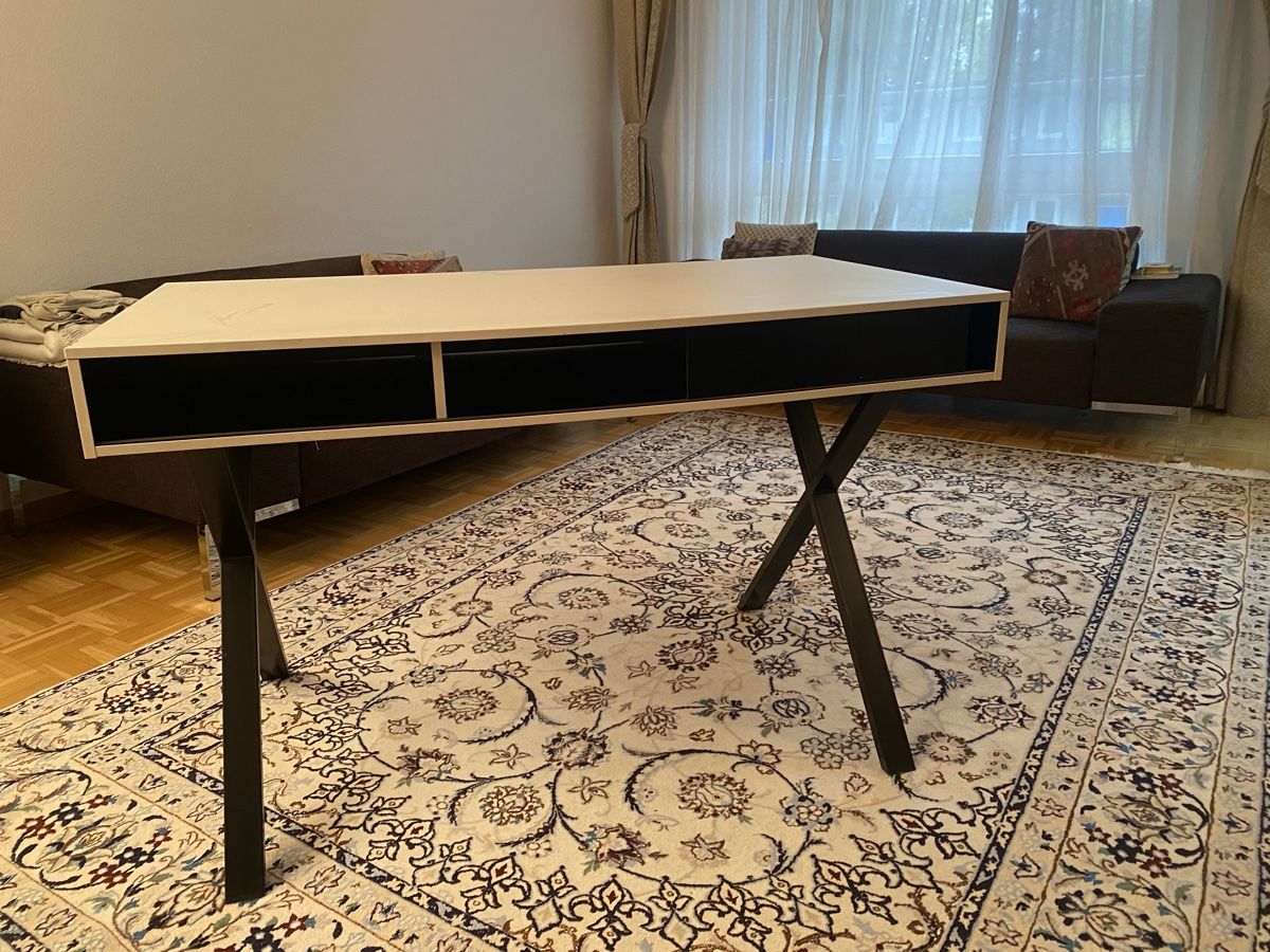 Interio Scrivanie: INTERIO desk 120x65 cm – Usato da Zürich venduto da del_mfh6