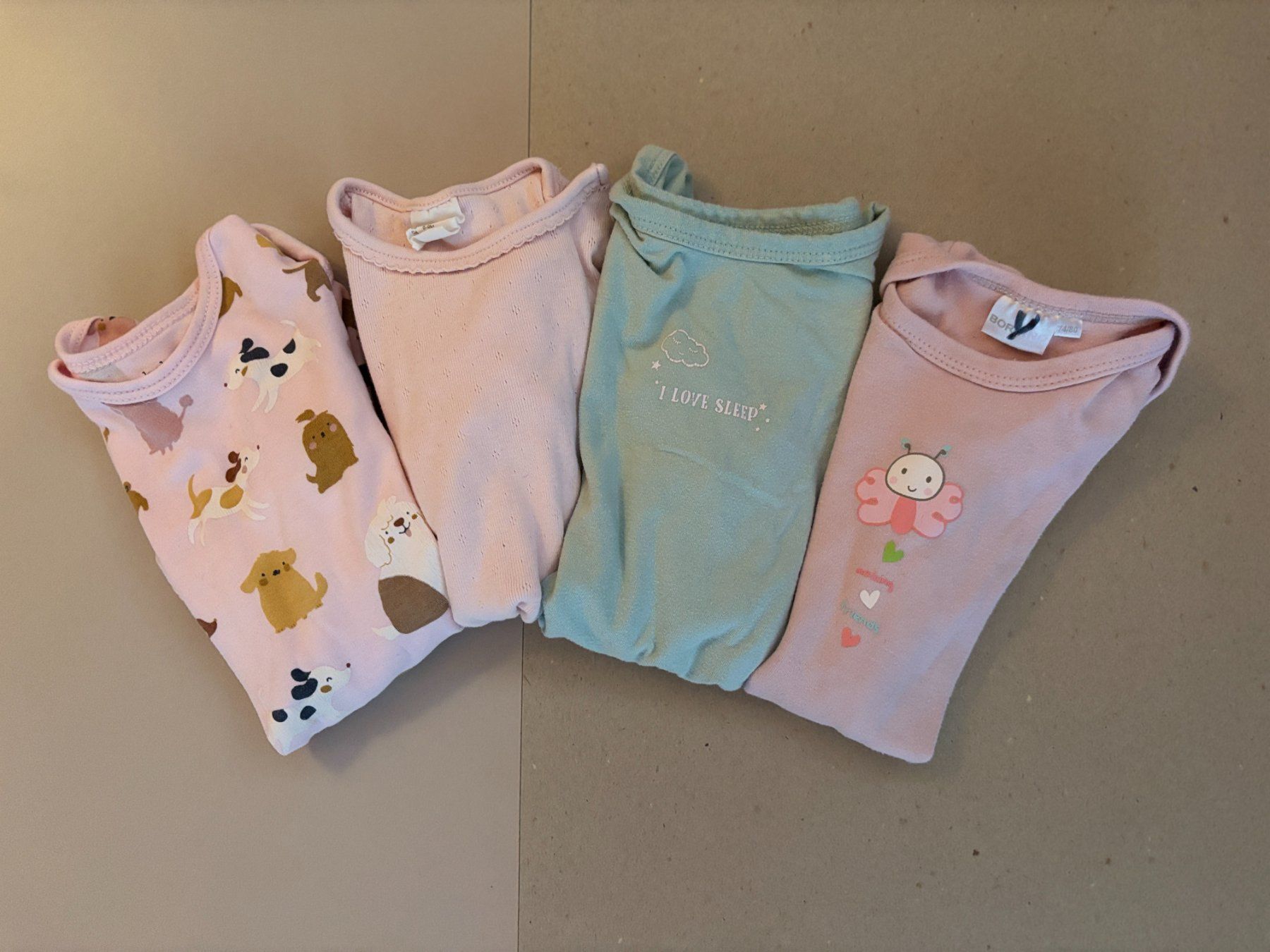 Lotti & Set di vestiti: Body-Set, Gr. 74 (#42) – Usato da Englisberg venduto da Apfelsine