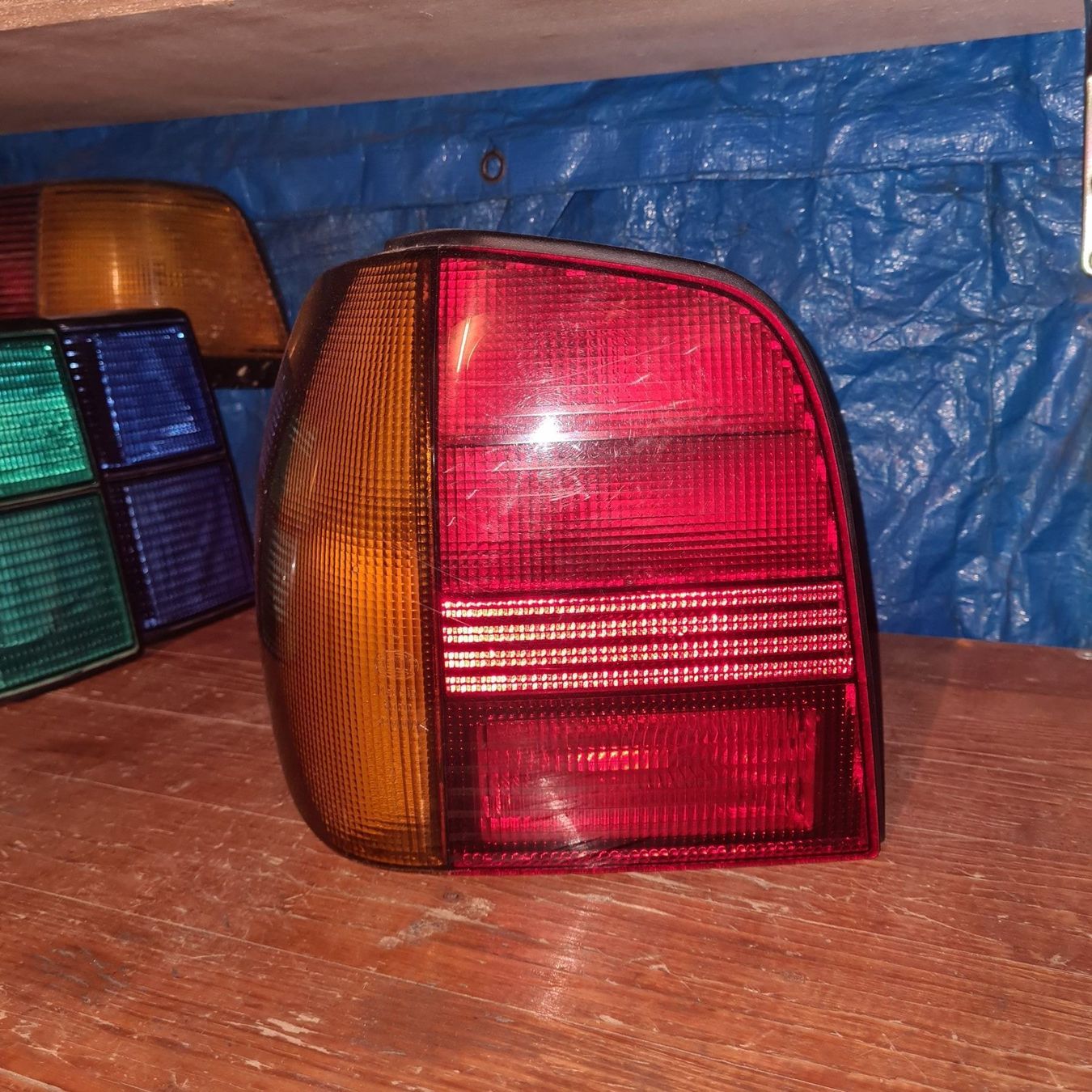 VW Phares: Vw Polo 6n rückleuchte – D'occasion à Chexbres par Sciroccoelho