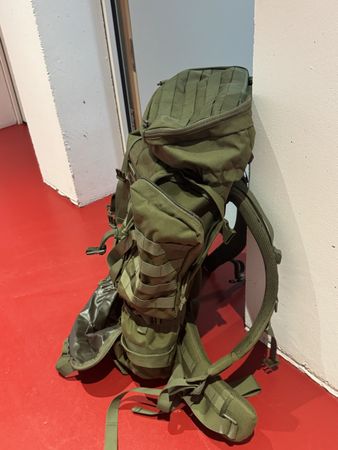 TT Rucksack olivgrün Grösse L gebraucht