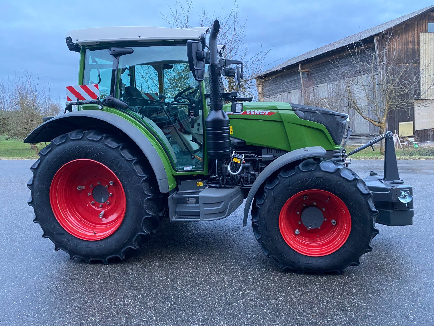 Fendt Traktoren: Frontgewicht Fendt 870Kg – Neu (gemäss Beschreibung) aus Roggliswil von Eegon1 4