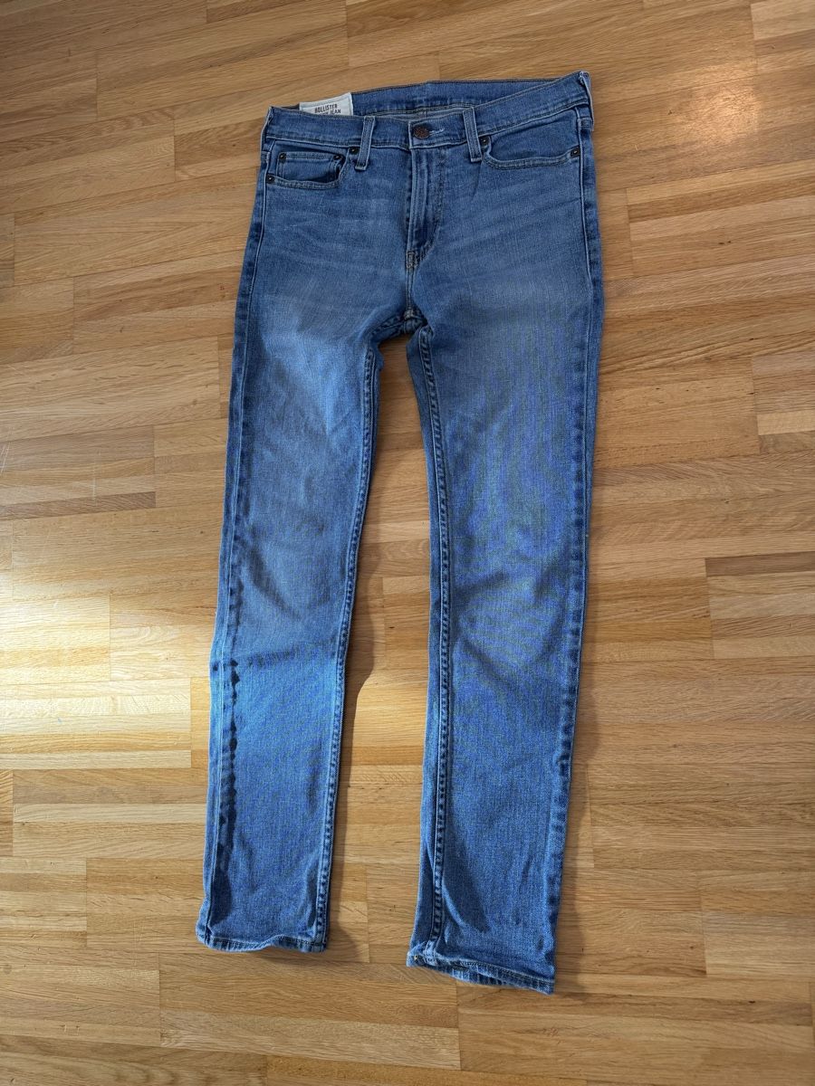 Hollister Jeans: Hollister Jeans – Nuovo (secondo la descrizione) da Einsiedeln venduto da pet_5mzs