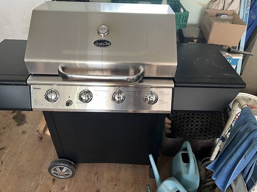 Griglie: Grosser Gasgrill  – Usato da Siselen BE venduto da Artus13281 1
