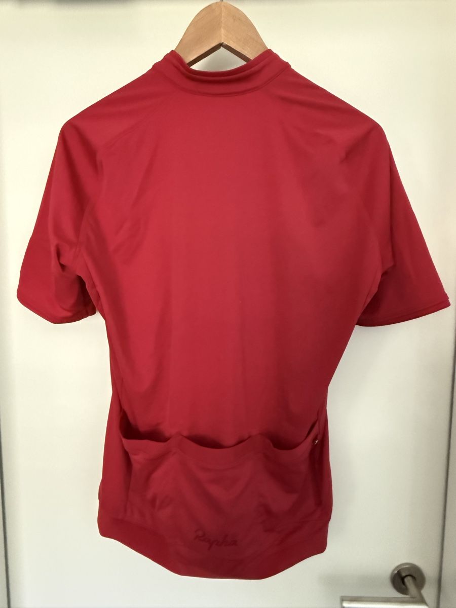 Rapha Canottiere & Pantaloni: Rapha Core Jersey - Cycling Trikot Grösse L rot – Usato da Duggingen venduto da Rofeman 1