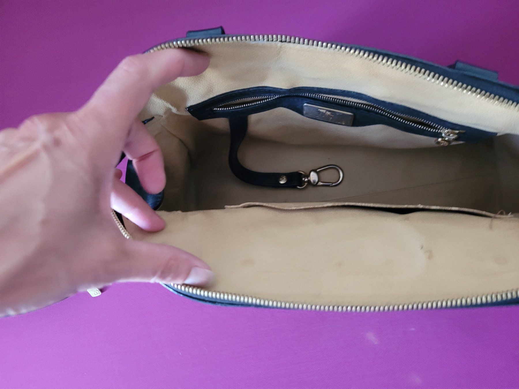 Maison Mollerus Borse da donna: Mollerus Handtasche inkl kleines Mollerus etui – Usato da Wilen b. Wollerau venduto da Flitzi 1