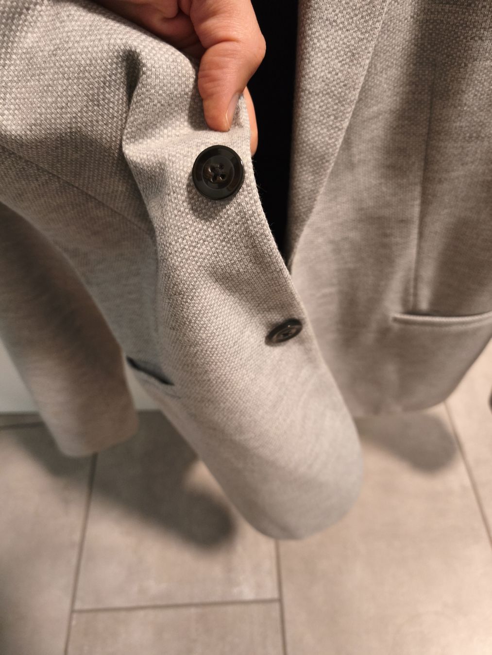 Zara Completi, tute sportive e funzionali: ZARA Essentials Herrenblazer hellgrau Gr. L 42 – Usato da Effretikon venduto da margion2026 3