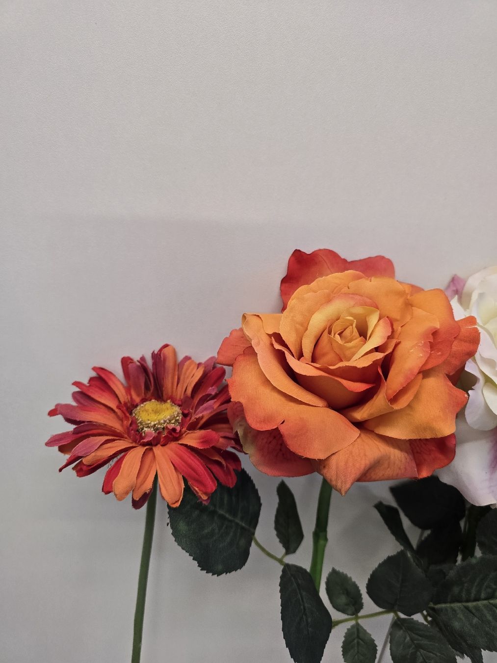 Tutte le decorazioni: Kunstblumen x6 – Usato da St. Gallen venduto da CAPYCORP 1