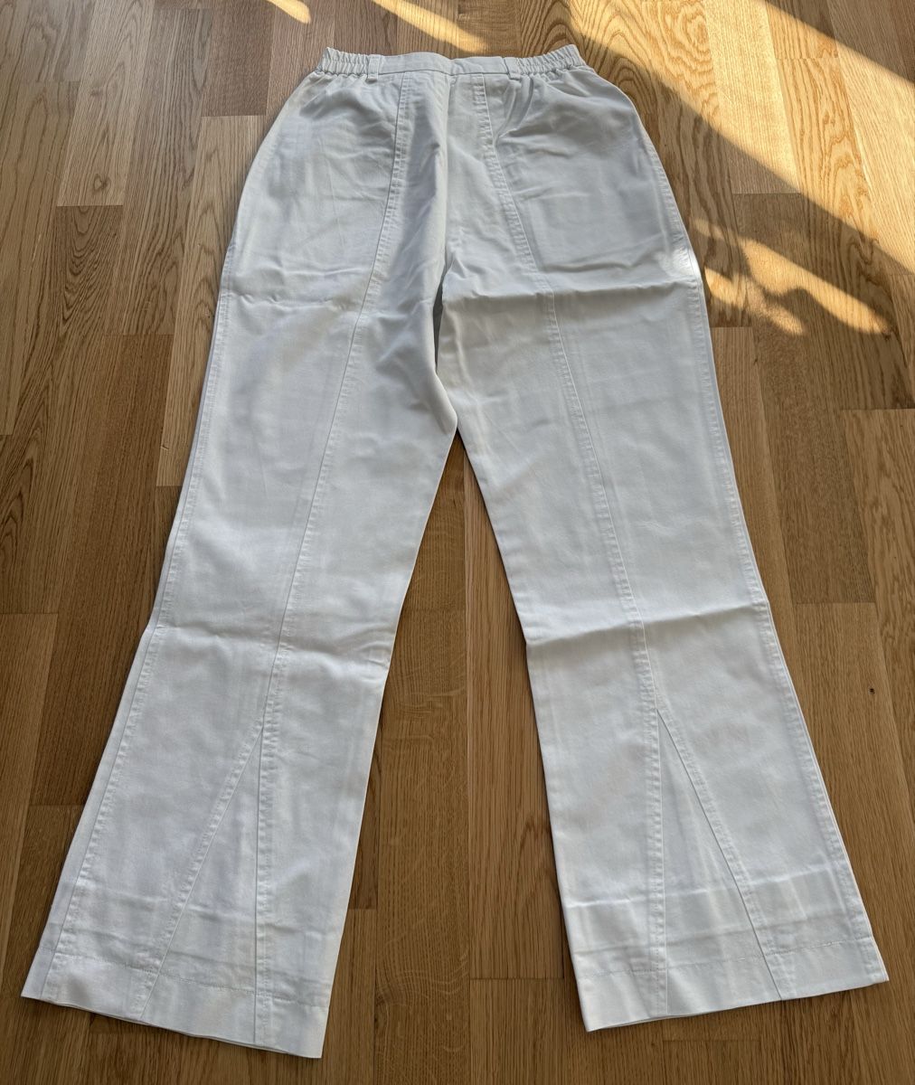 Pantaloni: Pantalon blanc, taille 36 – Usato da Genève venduto da valmath 2