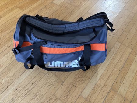 Sporttasche Hummel grau-orange, Duffle bag North Face style