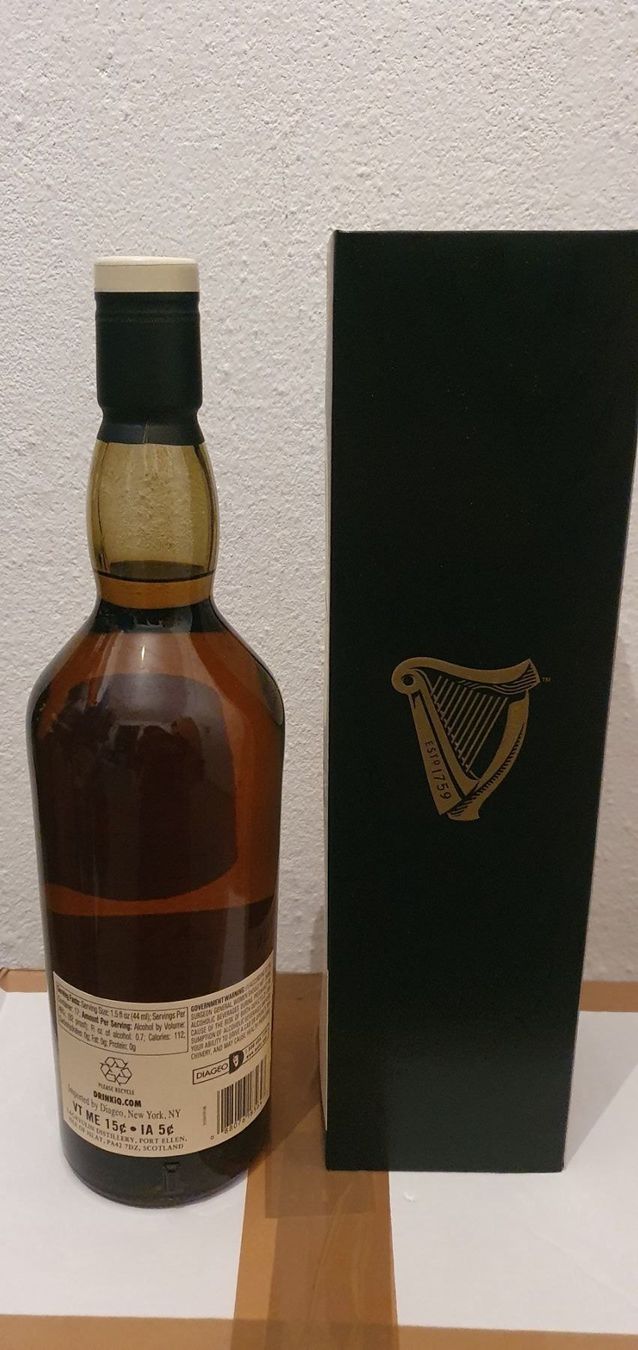Lagavulin Bevande alcoliche: Lagavulin 11y Offerman Edition (No2) – Nuovo e nell'imballaggio originale da Langnau am Albis venduto da jer_pm72 3