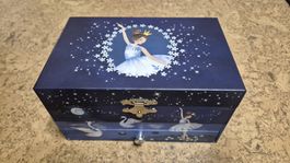 Musik Schmuckschatulle mit Ballerina und Schmuck-Set