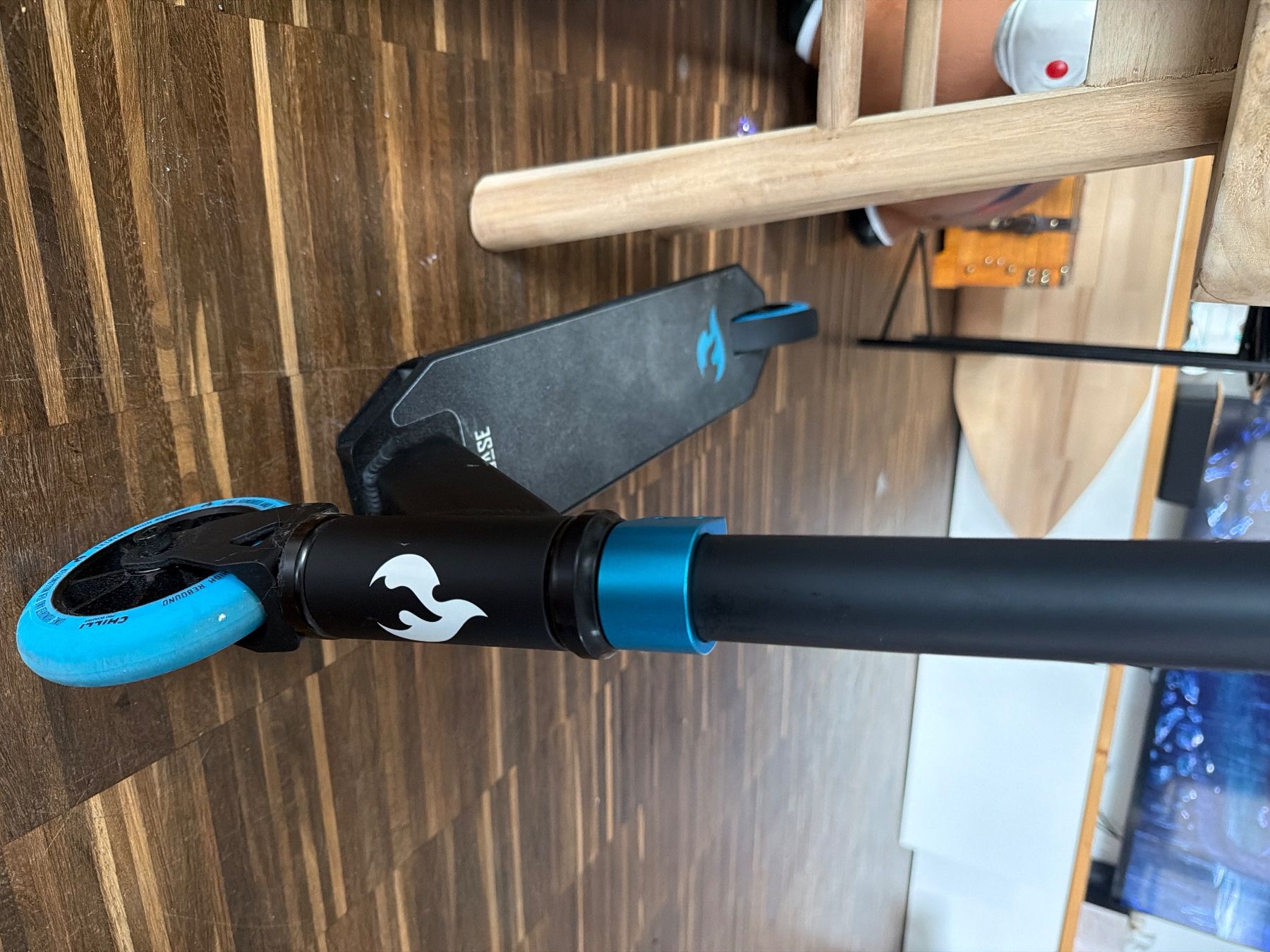 Chilli Kickboard: Trotti Chilli Base - 100cm – Neu (gemäss Beschreibung) aus Zürich von ceafischer 2
