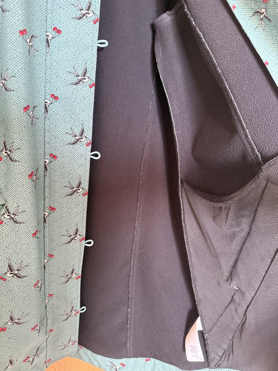 Blutsgeschwister Giacche: Blutsgeschwister Softshelljacke Wild Weather L – Usato da Niederrohrdorf venduto da Frau-Kunterbunt 1