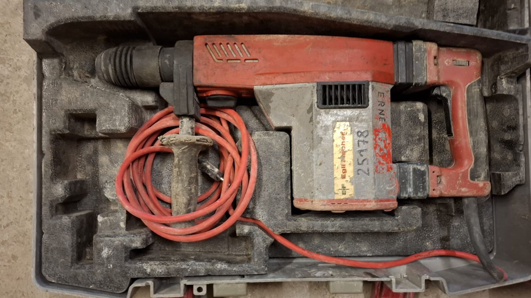 Bosch Bohrmaschinen: Profi-Werkzeugset – Gebraucht aus Hasle LU von Arag08 2