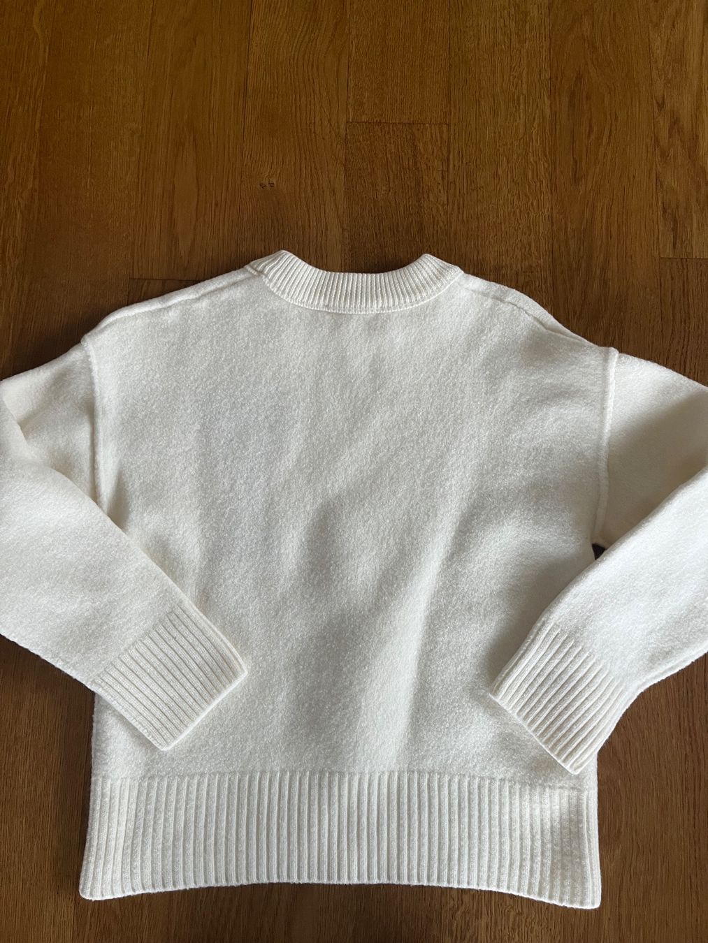 Pullover & Sweatshirts: Original Ami Paris Pullover Gr. XS – Gebraucht aus Kehrsatz von  3