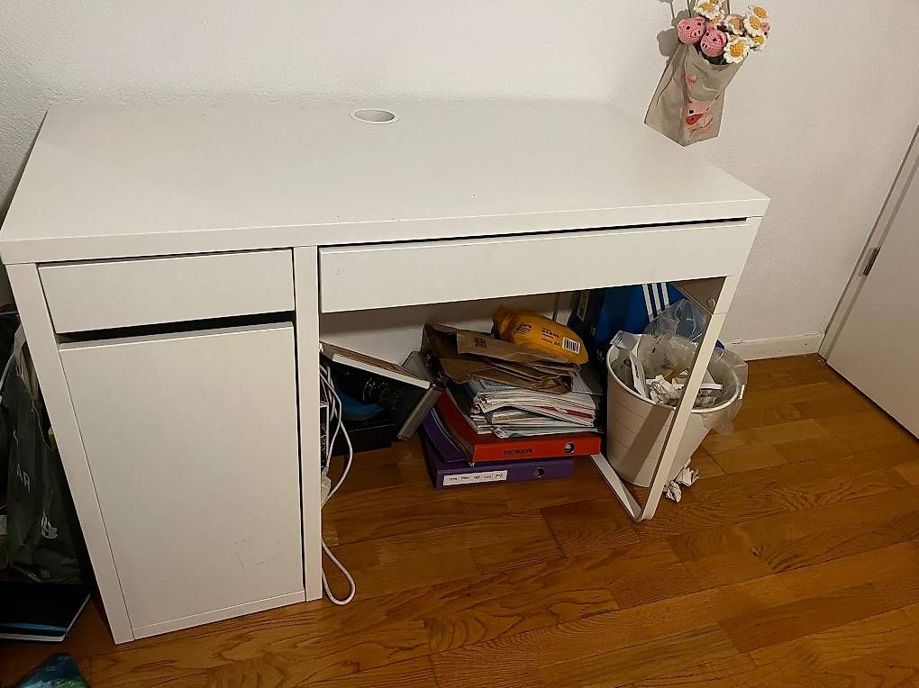Ikea Schreibtische: Bureau 105x50cm – Gebraucht aus Gland von manilou01
