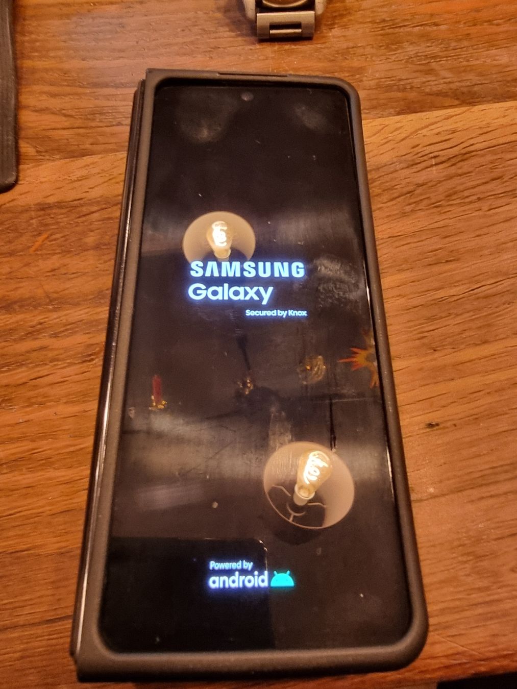 Samsung Portables: Samsung Galaxy Fold 4 – Défectueux à Glis par Jennessa