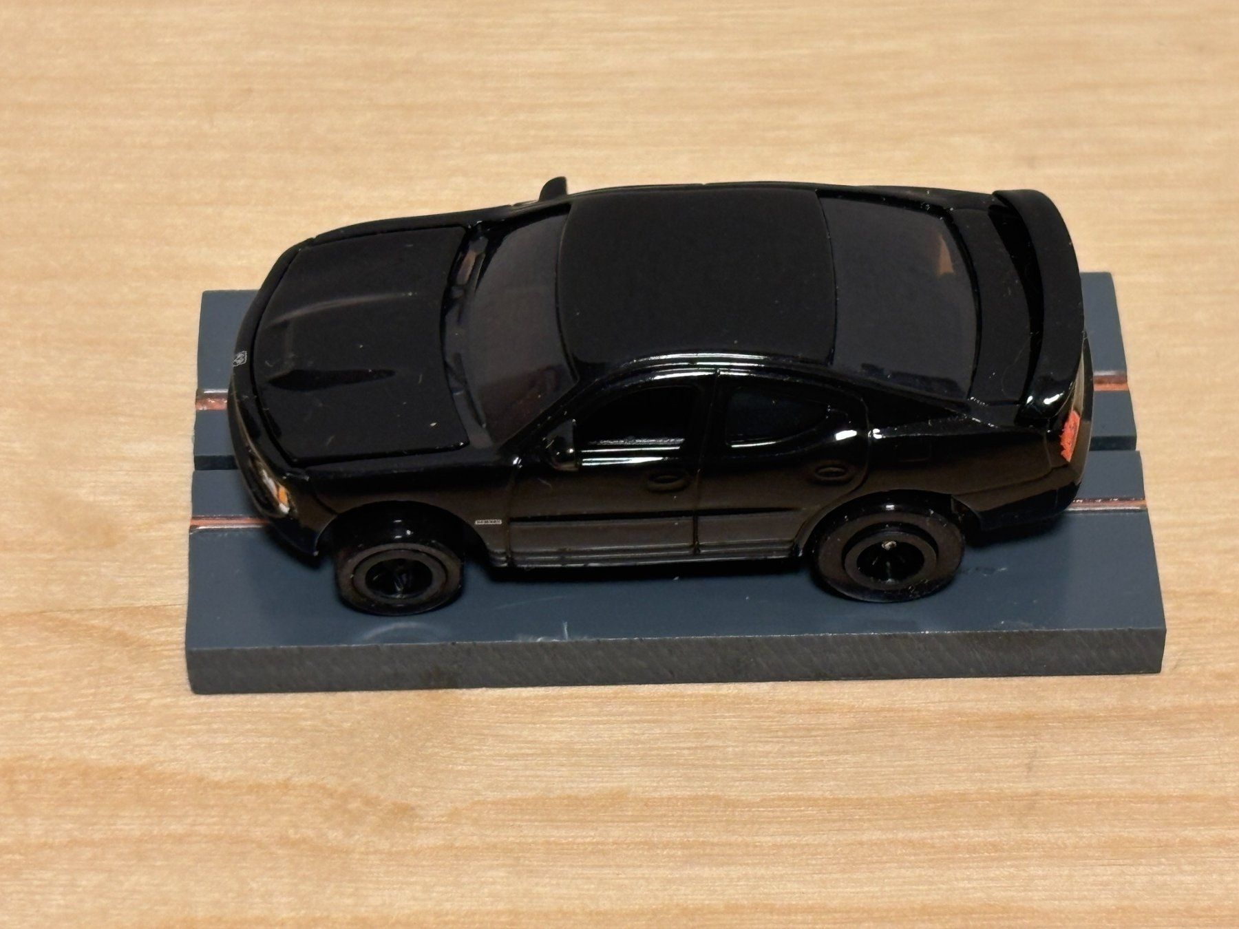 Tomy Piste: Auto World Dodge Challenger schwarz mit BDR Chassis – Nuovo (secondo la descrizione) da Bülach venduto da h0slotch 1