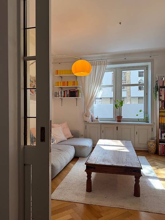 Tavoli: Couchtisch massiv Holz antik gross – Usato da Basel venduto da aro_dvz8 2