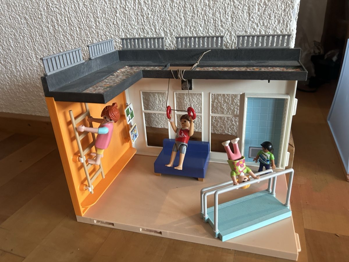 Playmobil Giocattoli: Playmobil Turnhalle – Usato da Wagen venduto da Ramona01