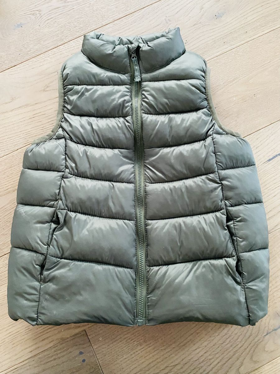 Altro abbigliamento per bambino: Warmes Gilet Grösse 116 – Usato da Lachen/SZ venduto da Flower2