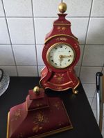 Tischuhr Zenith rot bemalt 