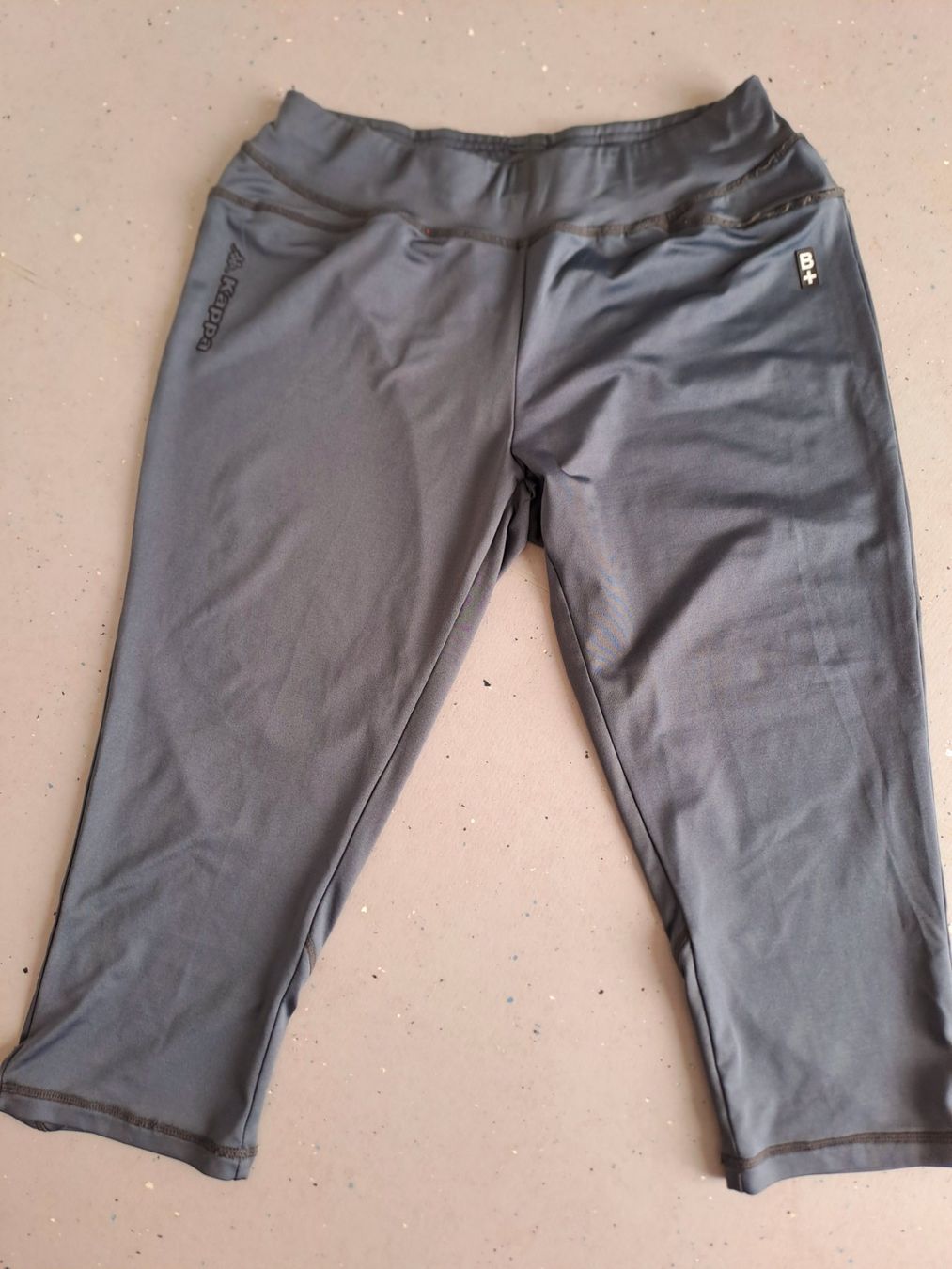 Kappa Pantaloni: Sporthose von Kappa Gr. 44/46 – Usato da Münchenbuchsee venduto da lanereal