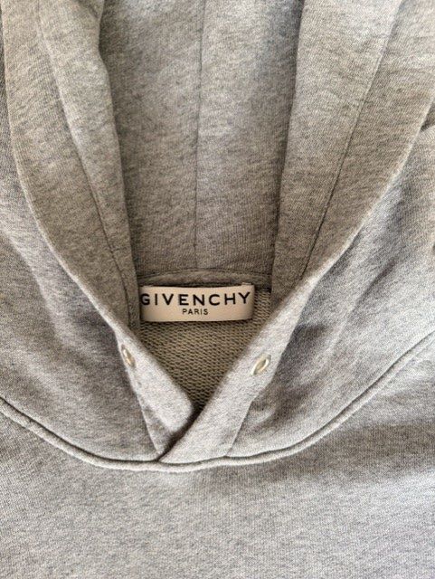Givenchy Maglioni & Felpe: Givenchy Sweatshirt Grau - XL – Nuovo (secondo la descrizione) da Dübendorf venduto da kerstinbrisbane 6