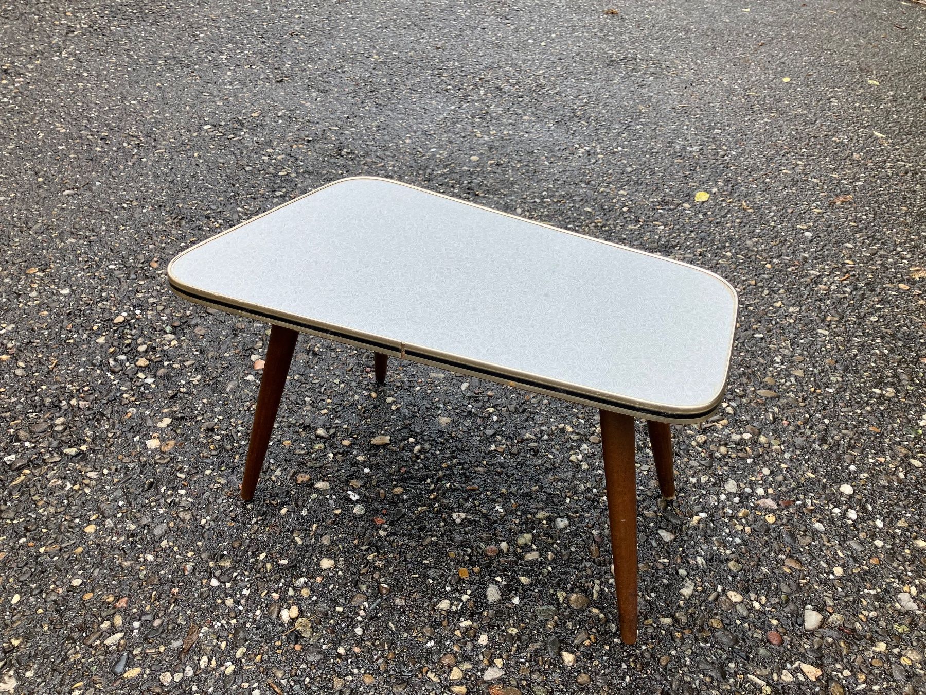 Tavoli: Vintage Nierentisch – Usato da Aarburg venduto da Wendepunkt_Fundgrube 2