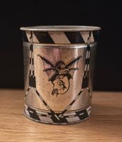 Alte Basler Trommeldose mit Basilisk