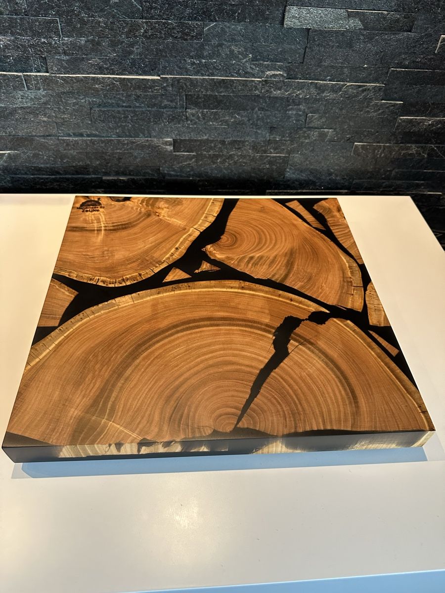 Articoli in legno: Schneide und Rüstbrett mit Epoxidharz – Nuovo e nell'imballaggio originale da Oftringen venduto da zeki05 1