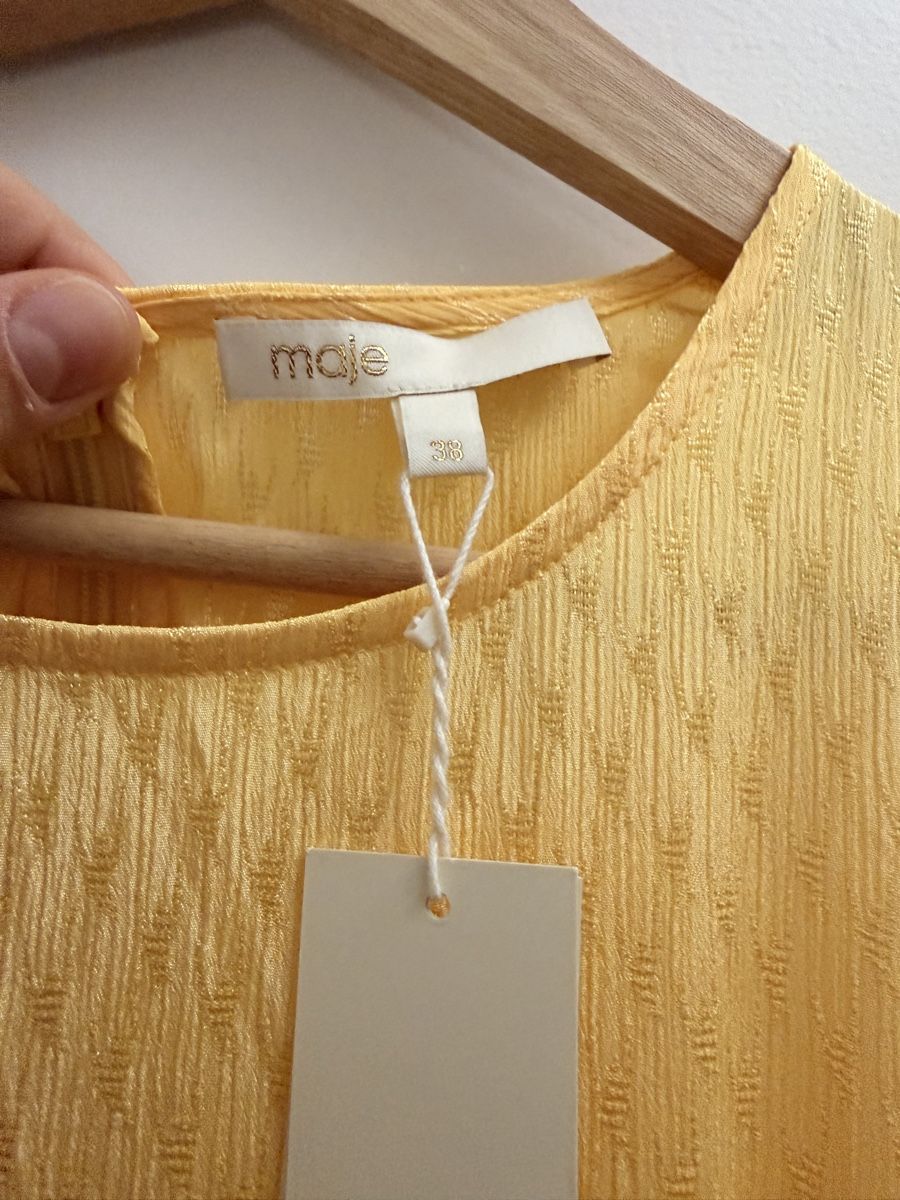 Maje Vestiti: Maje Yellow Dress - New with tags – Nuovo (secondo la descrizione) da Lausanne venduto da bea_z8jl 2