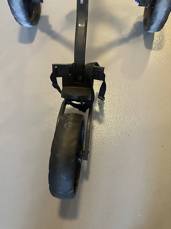 Trolley: Chariot de golf Bag Boy SC-600 – Usato da Belmont-Lausanne venduto da zirak 4
