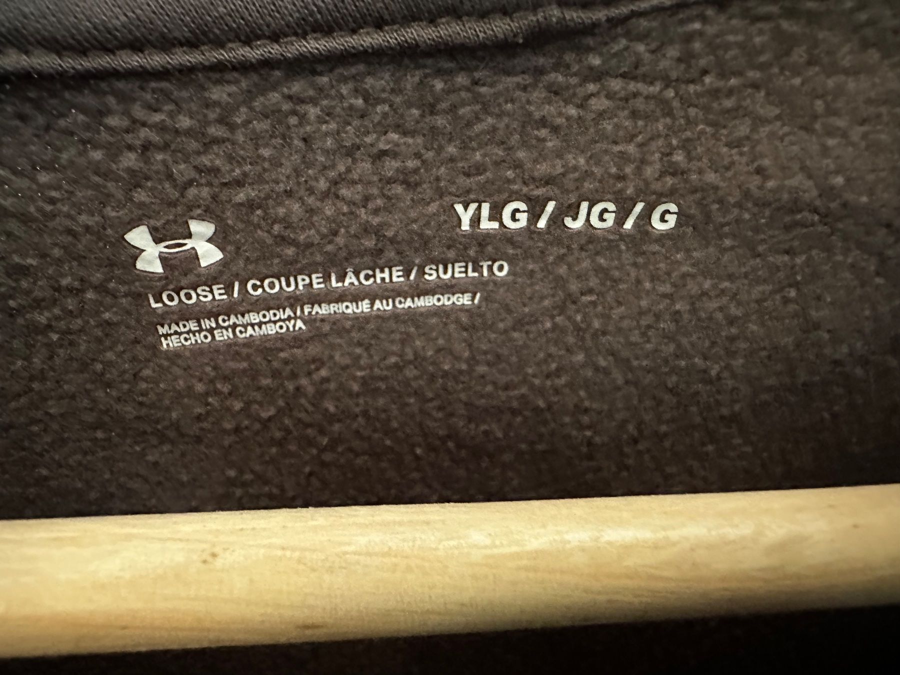 Under Armour Maglioni & Felpe: UNDER ARMOUR Kapuzenpullover Gr. 152/158 – Usato da Sissach venduto da tapasu 2