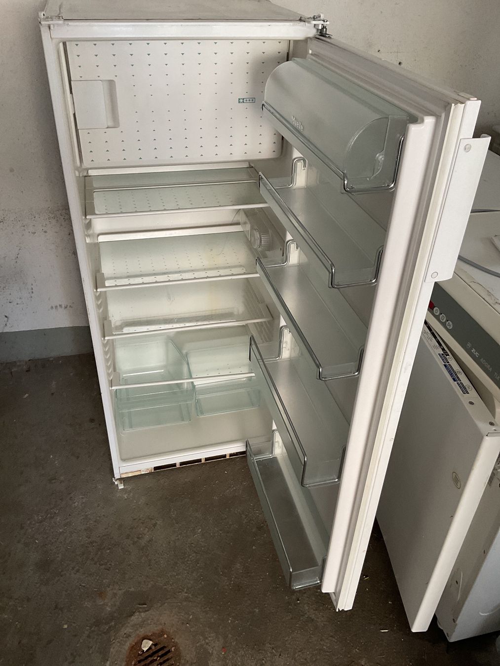 Miele Frigoriferi: Miele Kühlschrank mit Gefrierfach – Usato da Uster venduto da Hotelliquidation 1
