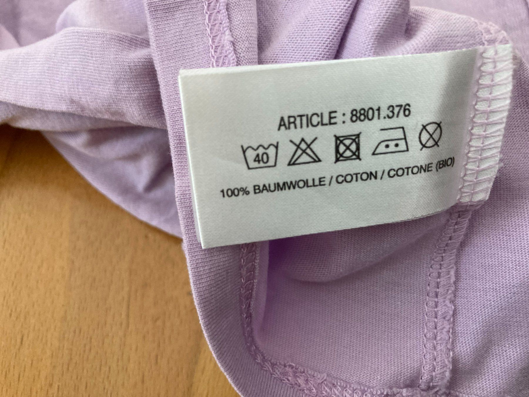 Camicette, T-shirt & Top: T-Shirt violett "KIDS" – Usato da Muttenz venduto da Juvenile33 3
